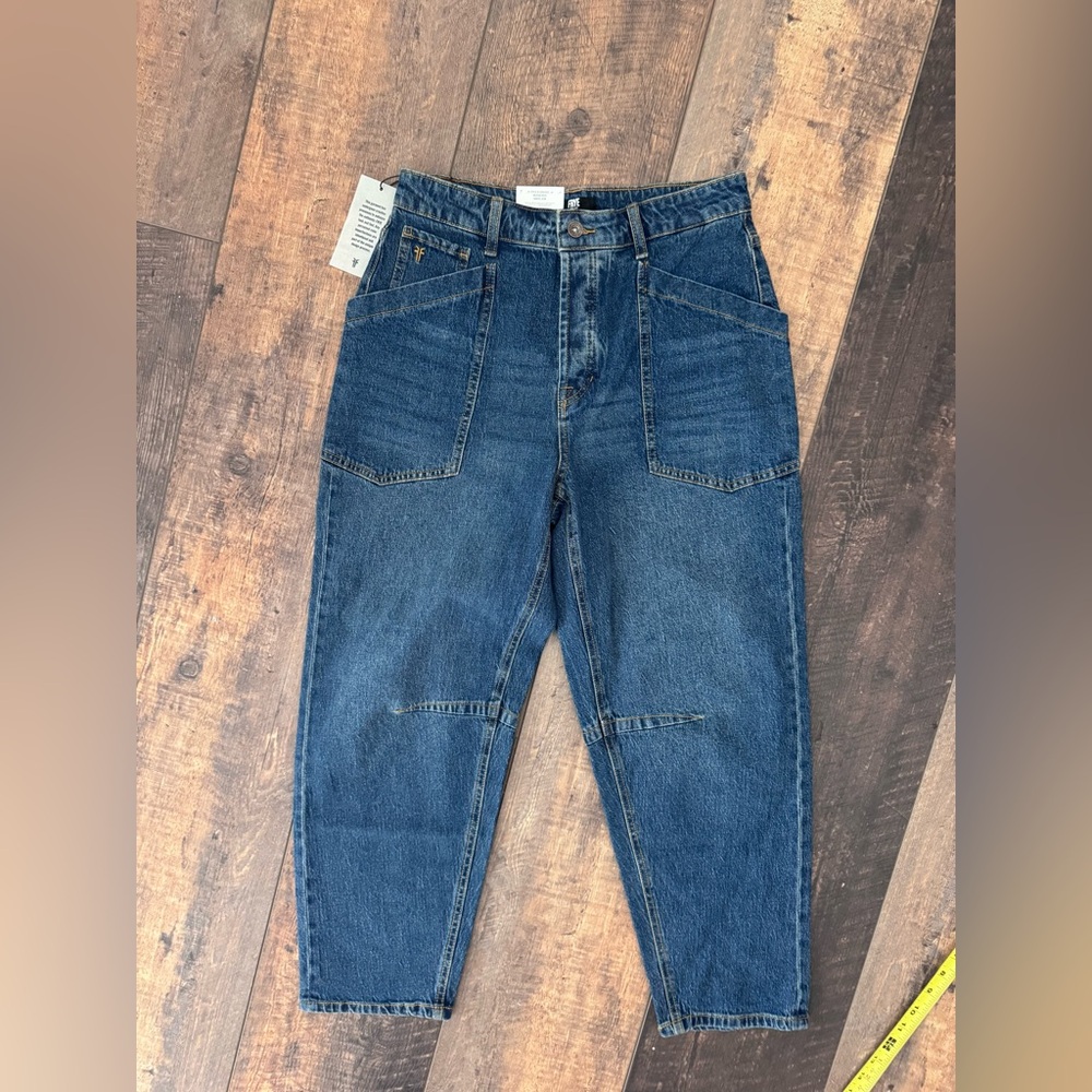 FRYE Barrel Leg Jeans Size 4 NWT Medium Wash High Rise Utility Patch Pockets